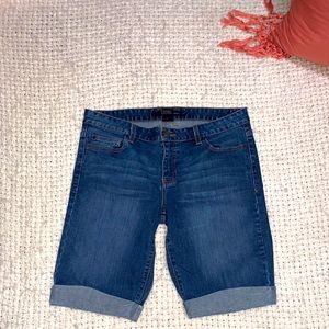 Calvin Klein shorts! 🌻